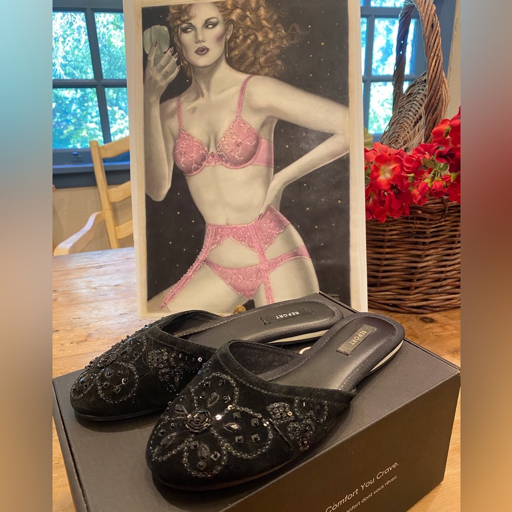 Report Velvet With Sequin Design Slippers - image 1